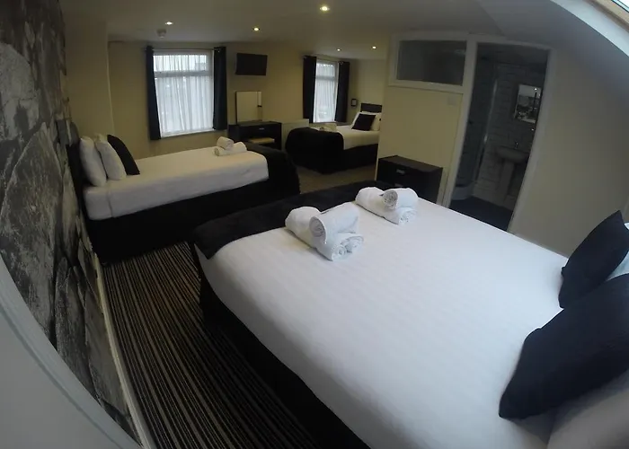 Happy Return Hotel