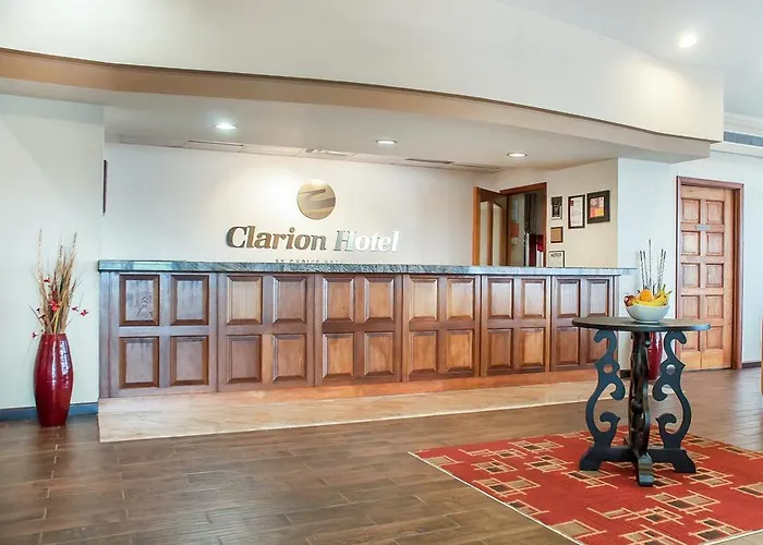 Clarion Hotel Buffalo Airport