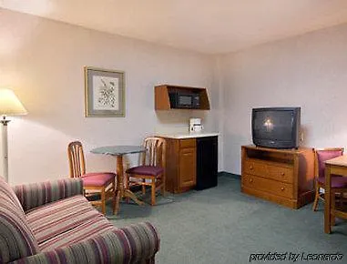 Days Inn And Suites Elkins