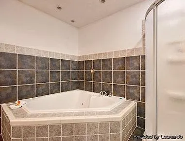 Days Inn - Iowa City Coralville