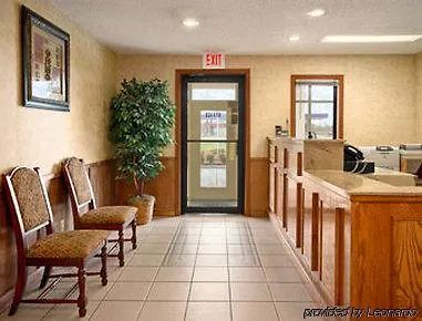 Super 8 By Wyndham Rayville