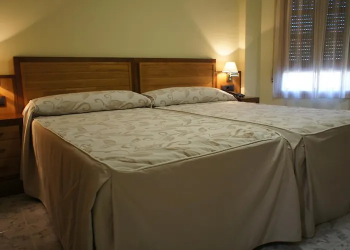 Hotel Puente Romano