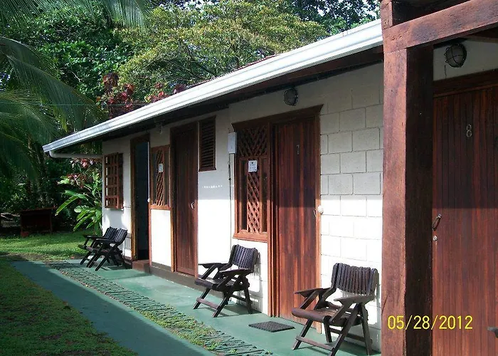 Cabinas Balcon Del Mar Tortuguero