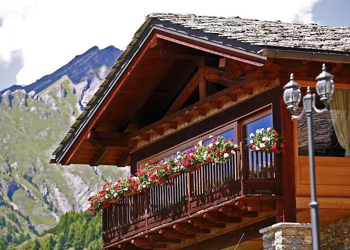Hotel Les Combes La Salle
