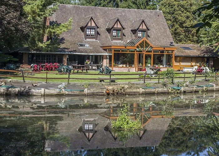 AUBERGE du BORD des EAUX - Demi-pension assurée sur réservation Saint-Amand-les-Eaux