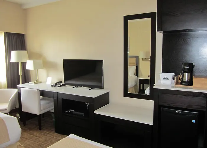 Days Inn By Wyndham Downtown Prince George