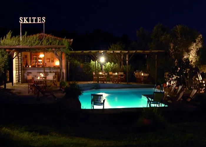 Skites Hotel Bungalows