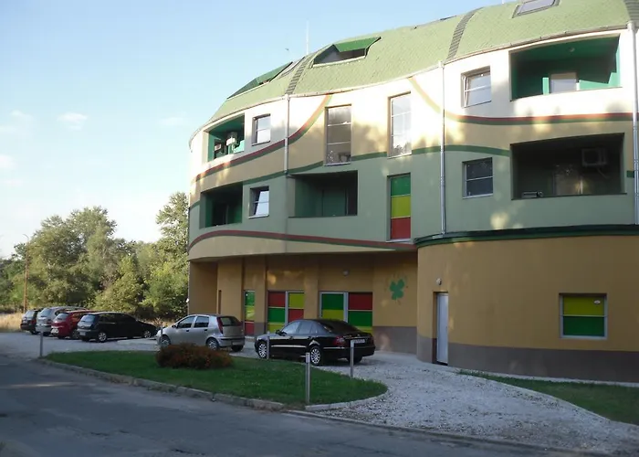 Detelina Complex