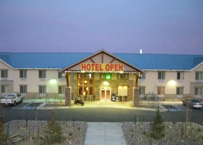 A Riverside Inn Travelodge By Wyndham