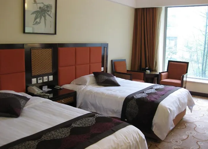 Huasheng Hot Spring Hotel