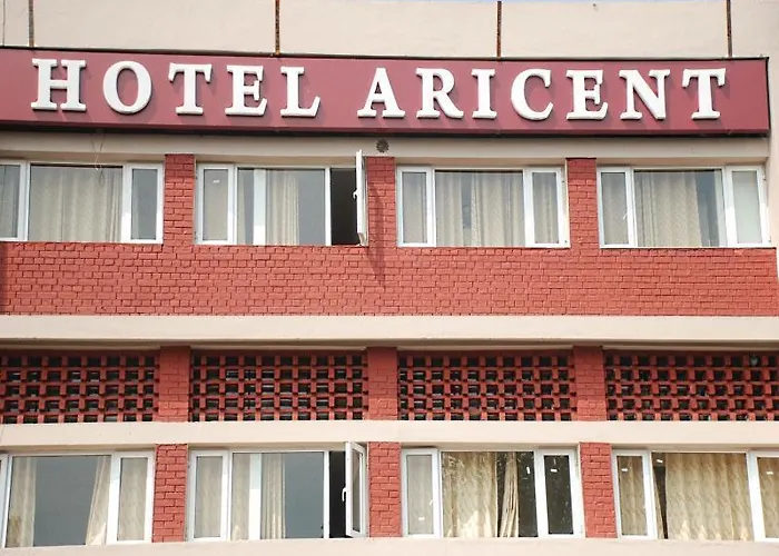 Hotel Aricent Opposite Isbt Sector 17 Chandigarh