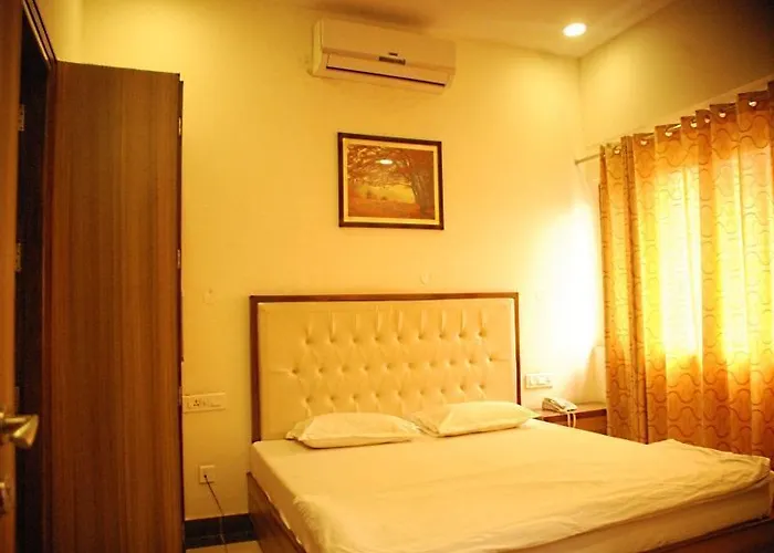 Hotel Aricent Opposite Isbt Sector 17 Chandigarh