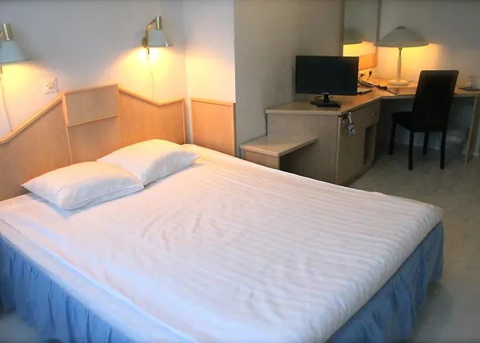 Hotel Avion