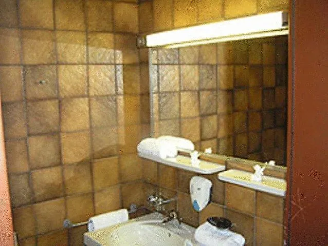 C+M+B Hotel