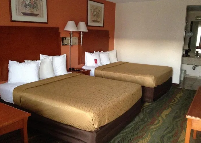Econo Lodge Mcpherson