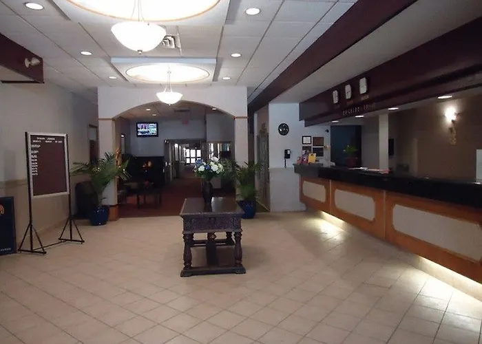 Howard Johnson By Wyndham Kitchener Conestoga