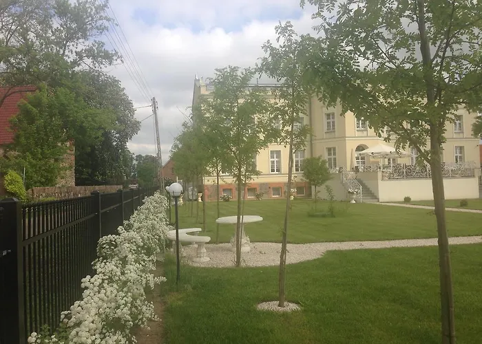 Hotel Spa Akacjowy Dwor