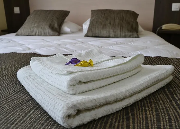 Hotel Logis Les Parcs à Talmont-Saint-Hilaire