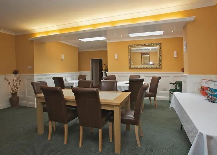 All Seasons Lodge Hotel
