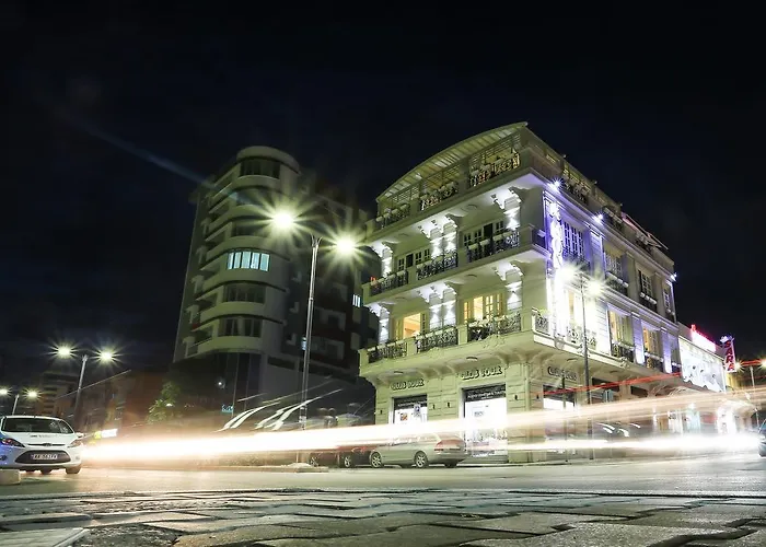 Hotel Monarch