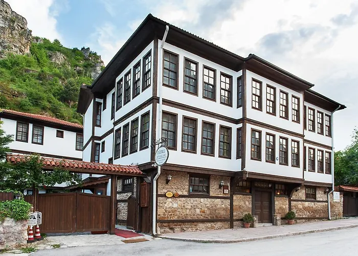 Ugurlu Konaklari