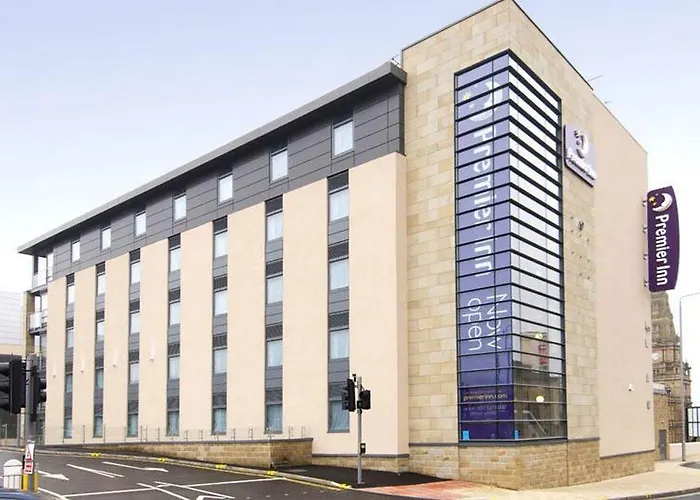 Premier Inn Halifax Town Centre