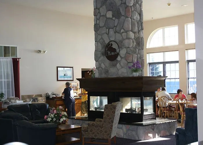Best Western Lakefront Inn & Suites