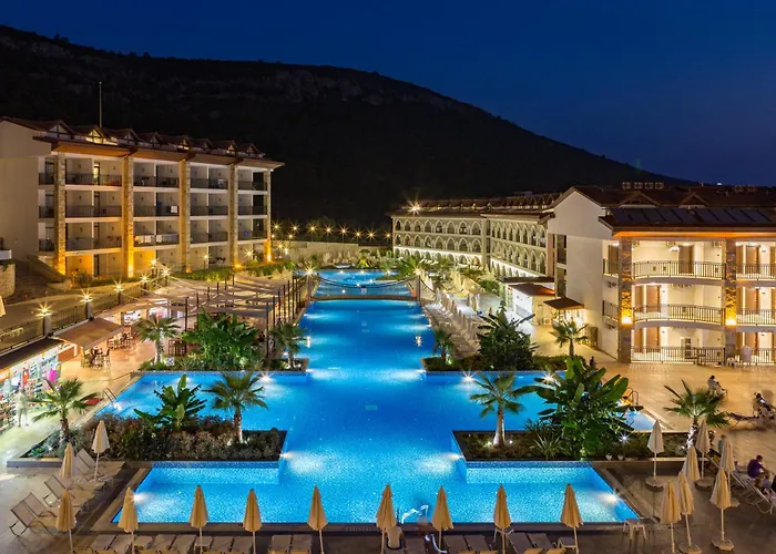Ramada Resort By Wyndham Akbuk