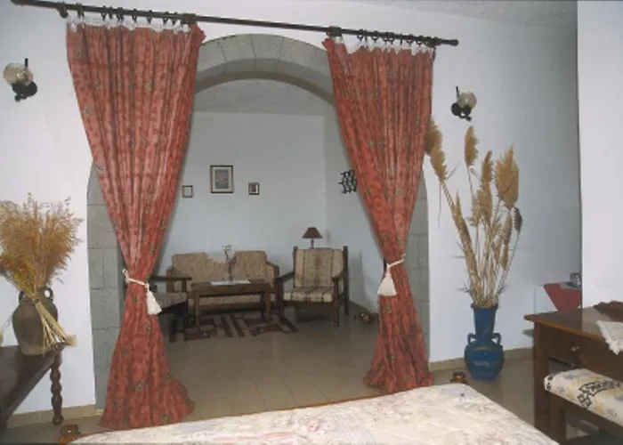 Romeos Hotel