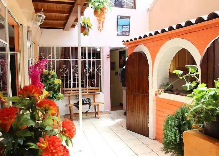 Hostal Yumbo Imperial