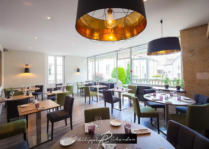 Logis Hotel Le Cheval Blanc