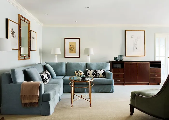 Four Seasons Hotel Vancouver