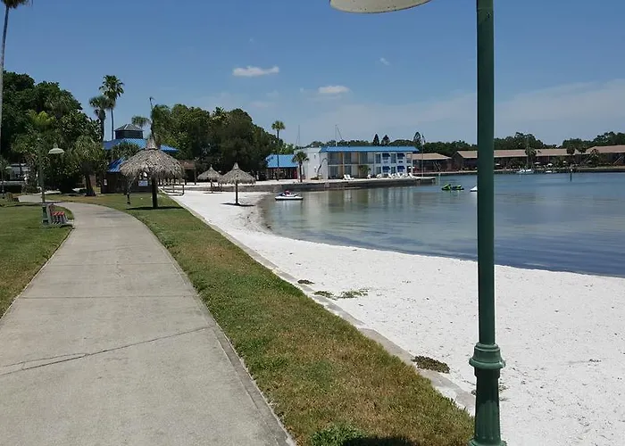 Magnuson Hotel Marina Cove