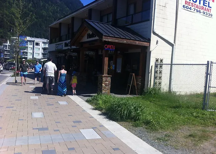 Spring Villa Hotel