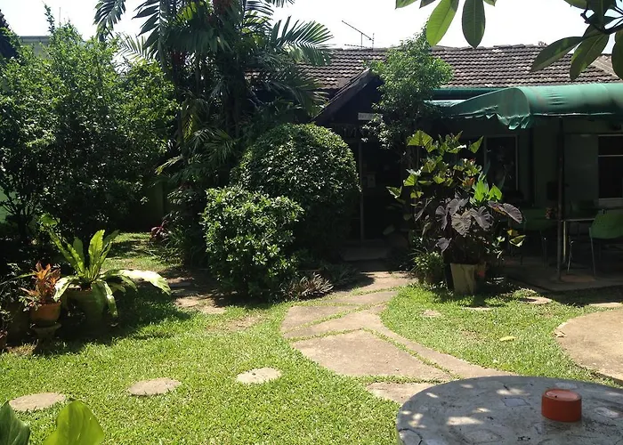Baan Bua Guest House