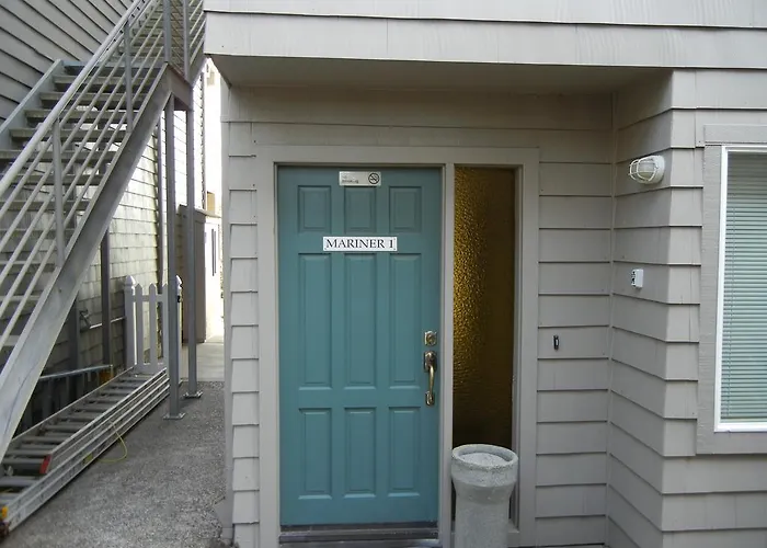 Depoe Bay Inn (Adults Only)