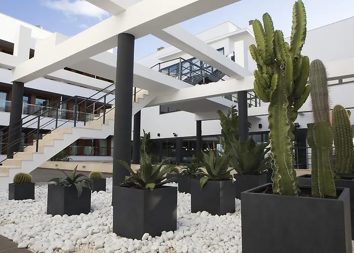 Hotel y Apartamentos Conilsol
