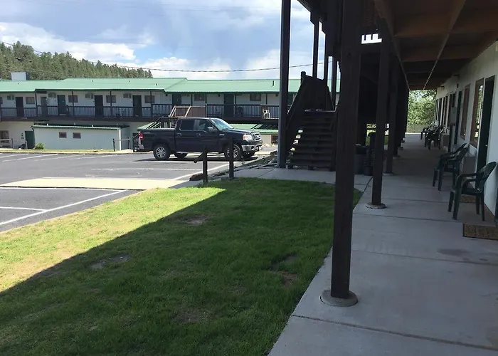 Dakota Cowboy Inn