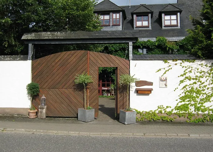 Stierstall-Suite Pension Wahlenau