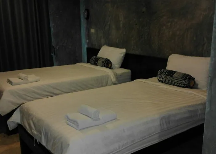Come Moon Loft Hotel