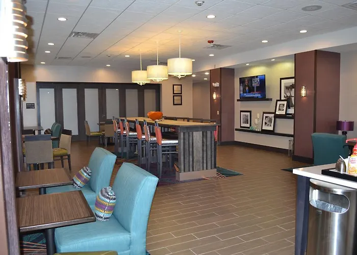 Hampton Inn Pratt