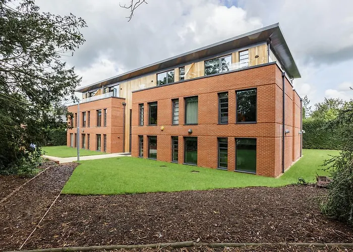 Greenlands Hotel