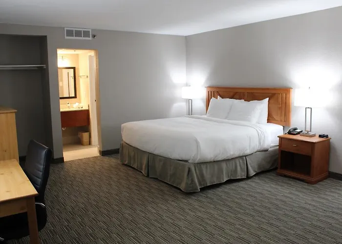 Clarion Inn & Conference Center
