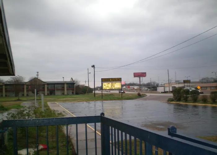 Executive Inn & Suites - Augusta