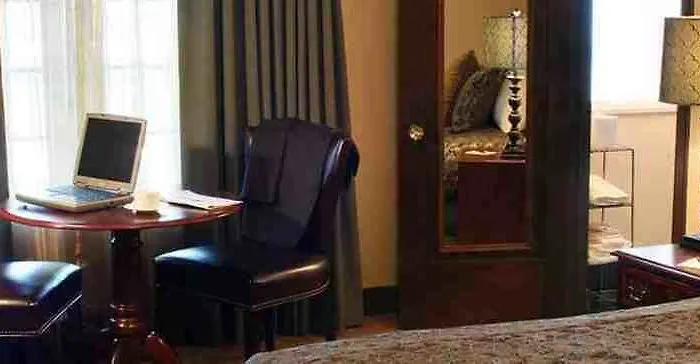 Hotel Baker