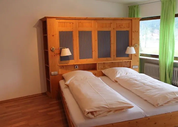 Action Forest Hotel - Kletterwald - Lasertag - Naehe Badeparadies