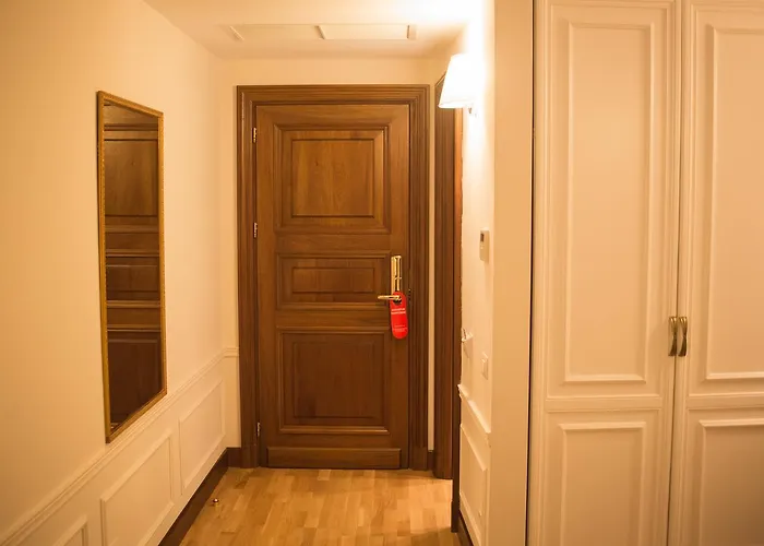 Hotel Opera