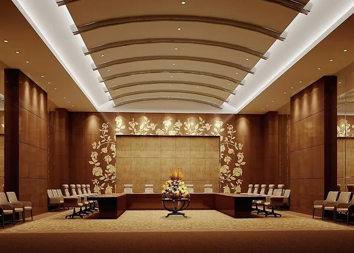 Liao Bin Paxton Vacances Hotel