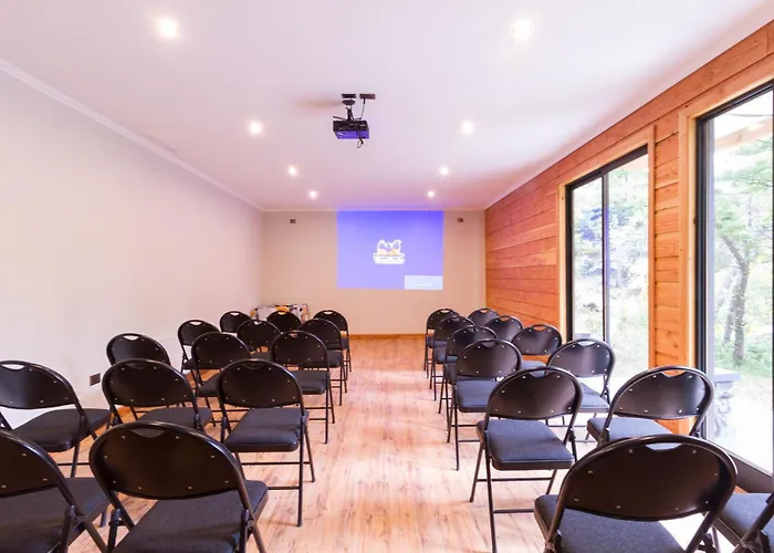 Cabanas y Lodge Los Hualles
