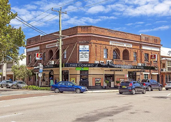 Commonwealth Hotel